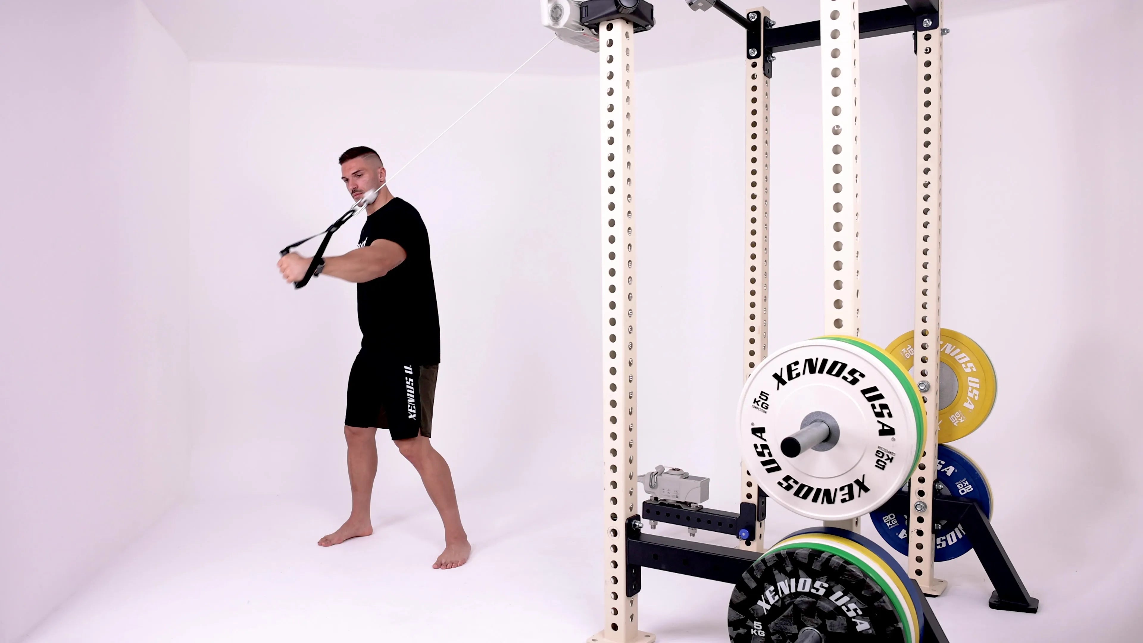 One-arm Chest Fly with Rotation