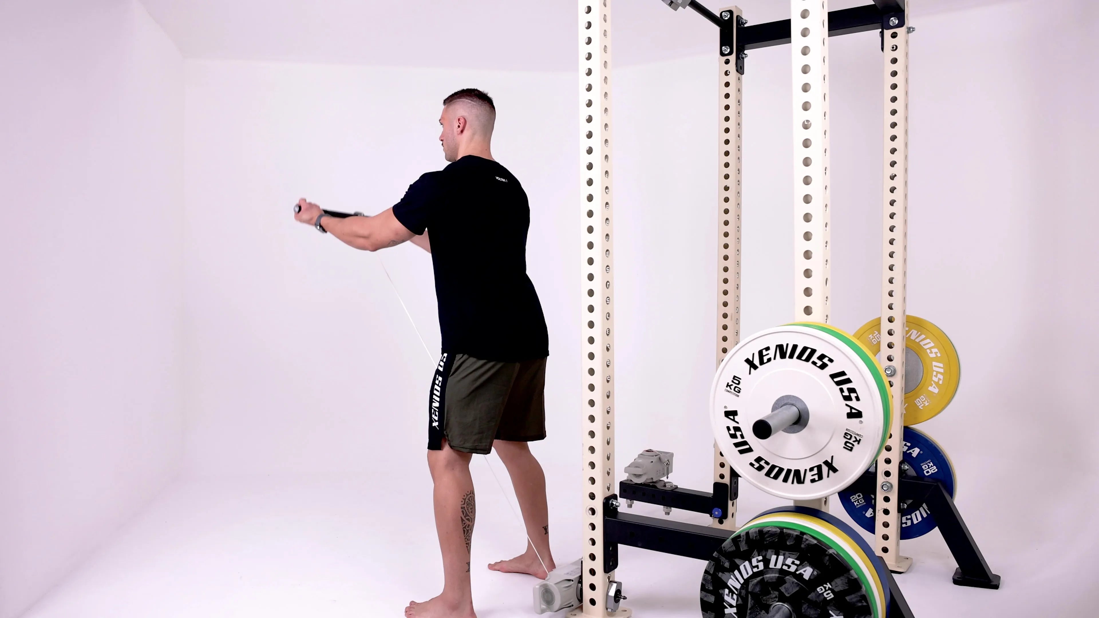 Front Raise (Bar)